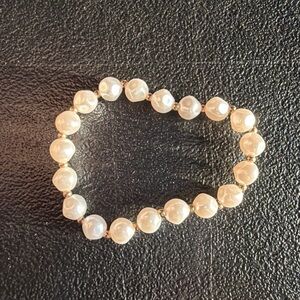 Elegant Pearl Bracelet